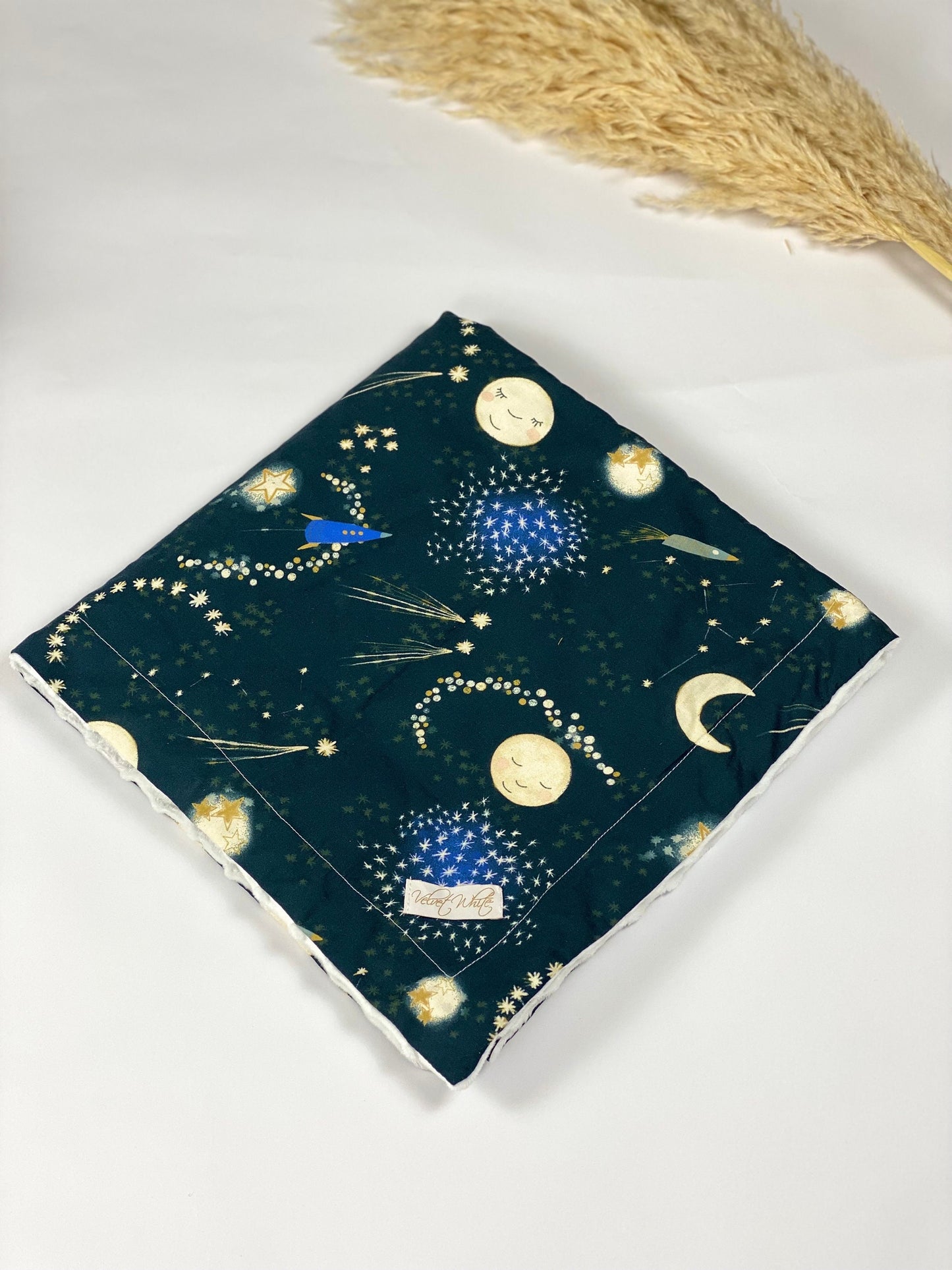 Baby gift box packed eco-friendly,Newborn essentials,Baby Shower Gift,Gift for new parent, Christmas gift, Maternity essential